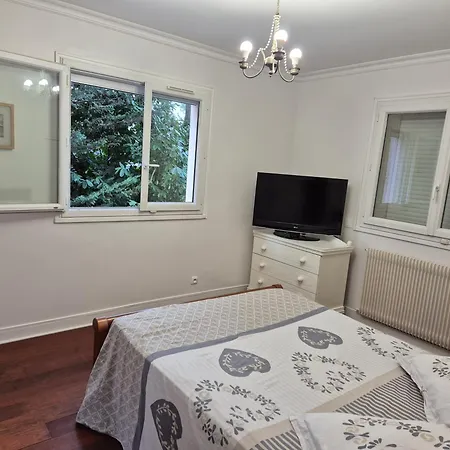 Apartment Superbe F2 Renove Terrasse Fleurie Le Raincy